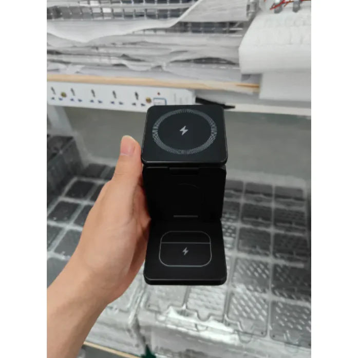 Foldable 3 in 1 Magnetic Charging Station